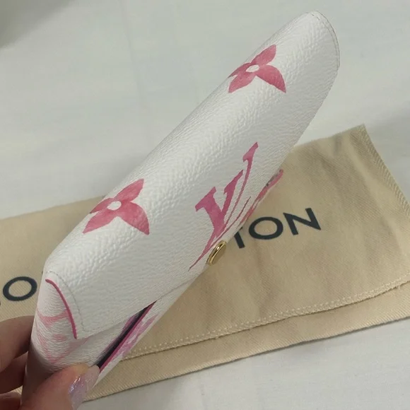 Stunning Rare Louis Vuitton Medium Kirigami Watercolor Sold - Picture 6 of 11